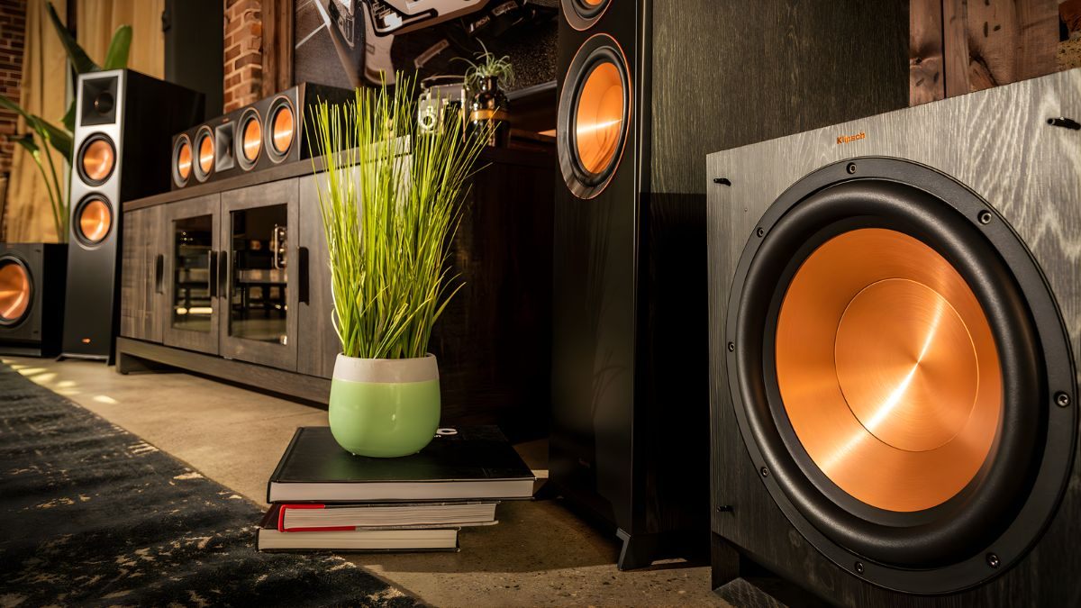 Top 12 loa sub hát karaoke hay, đáng mua nhất hiện nay